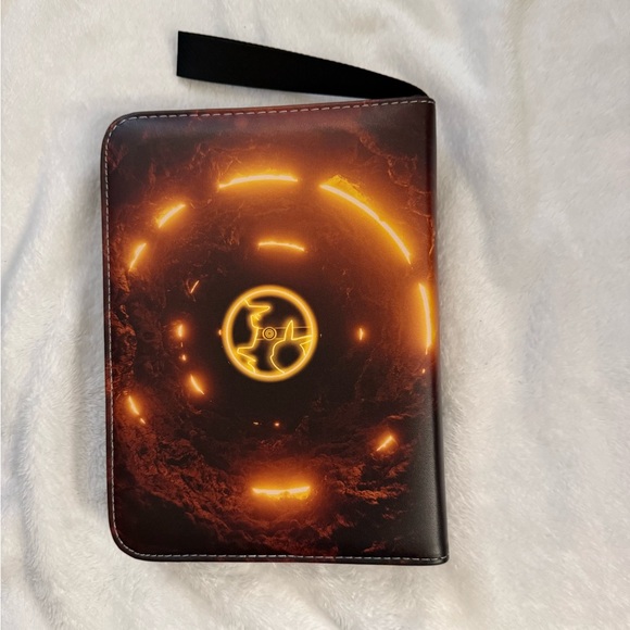 Pokemon card holder - Picture 2 of 2